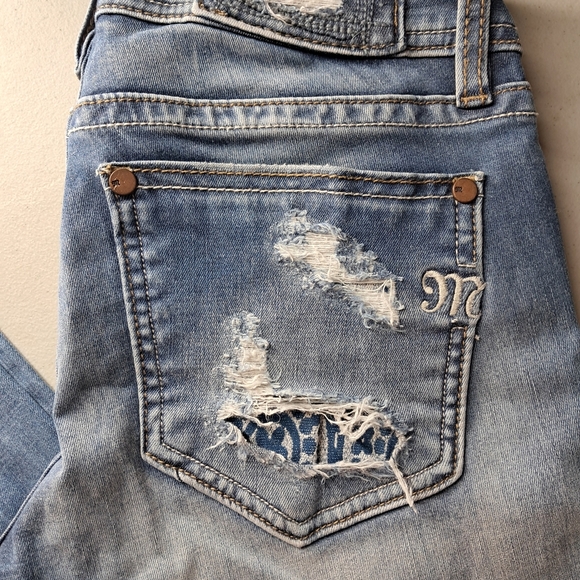 Miss Me Sigature Skinny Ankle Cropped Jeans with Subtle Fading Size 25 - Picture 4 of 13